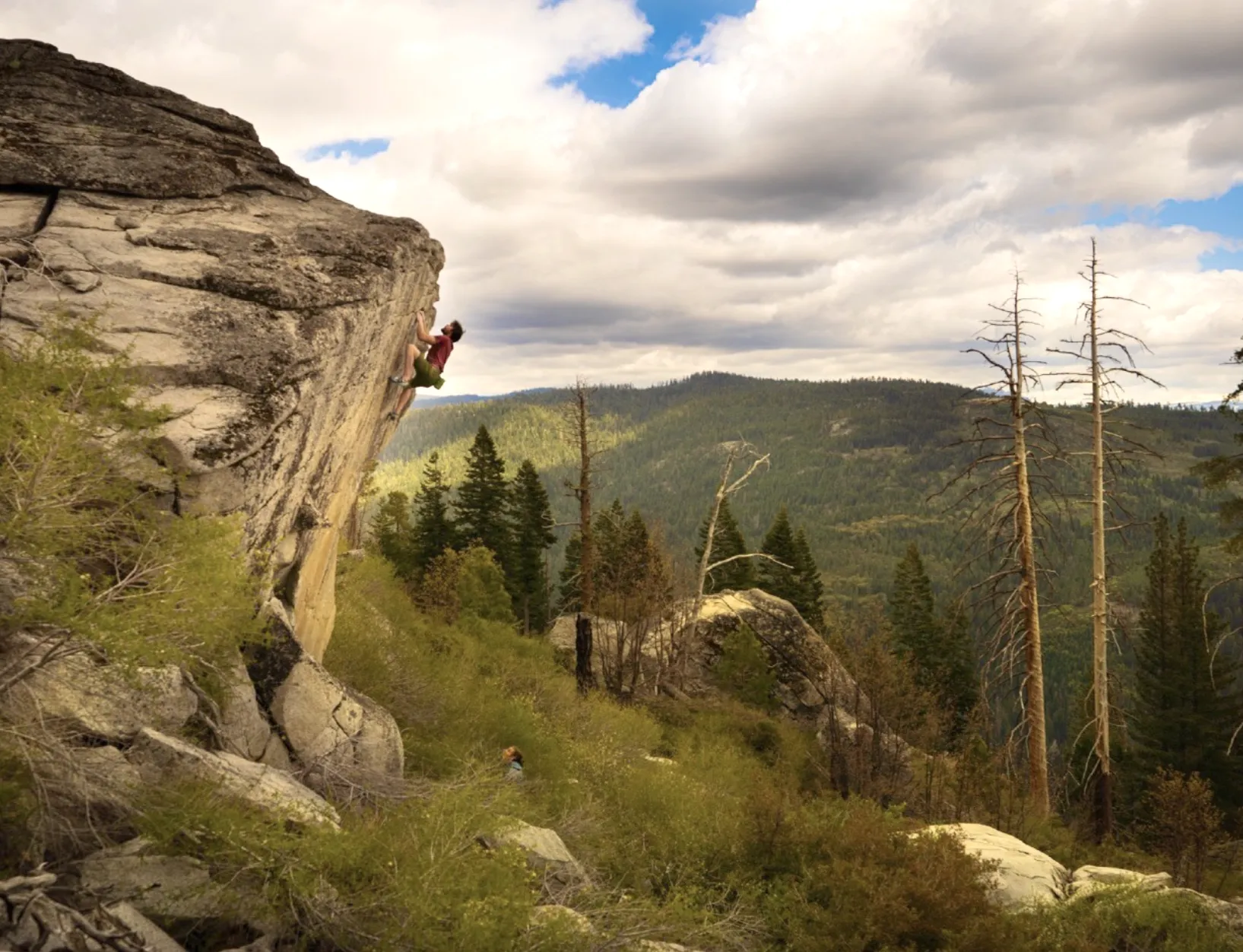 Jimmy Webb. Headcase (V5), highball in South Lake Tahoe, California, USA. Photo Roman