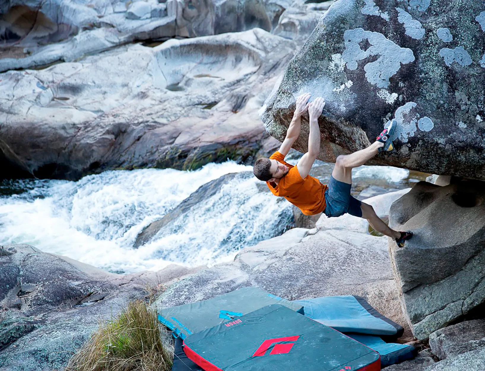 Tom O'Halloran . Coxs River, Blue Mountains, Australia. Photo Kamil Sustiak